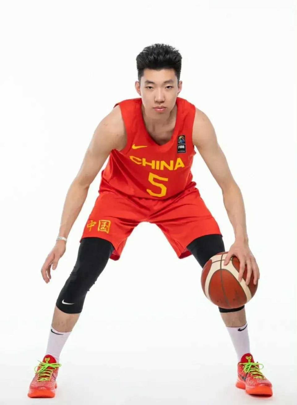 潜力球员在国家队赛场上崭露头角！